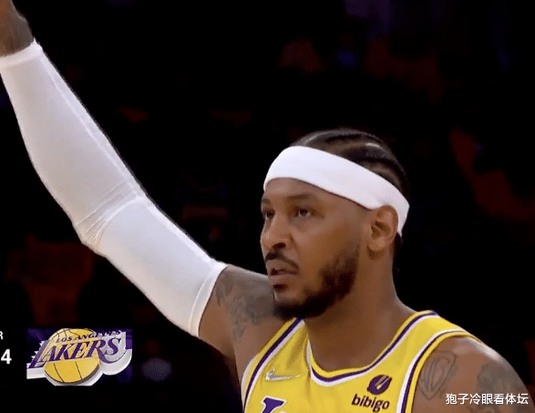 湖人隊(duì)|17投12鐵！打鐵親兄弟成湖人拖油瓶 詹眉空砍67+22 勇士末節(jié)完成大逆轉(zhuǎn)