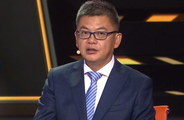 勒布朗·詹姆斯|湖人溃败原因找到，杨毅称看不到詹姆斯有防守，苏群点评一针见血