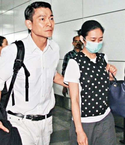 刘德华|刘德华直播观看人次破亿！透露四大天王内部关系，罕表白妻子女儿