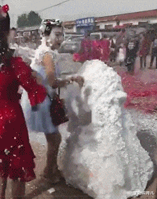 学姐说育儿|“女友在健身房工作，女教练订做的工作服，怪不得一节课800”，哈哈哈哈～