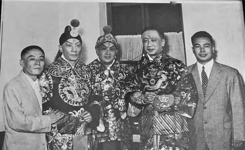 吴有情聊|为何以前京剧内斗比较轻,因为老艺术家知道斗的结果是砸自己饭碗