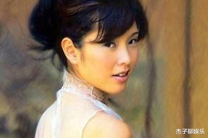 房产|46岁女星变卖豪宅，将跟老公到国外投资房产！结婚5年无子仍恩爱