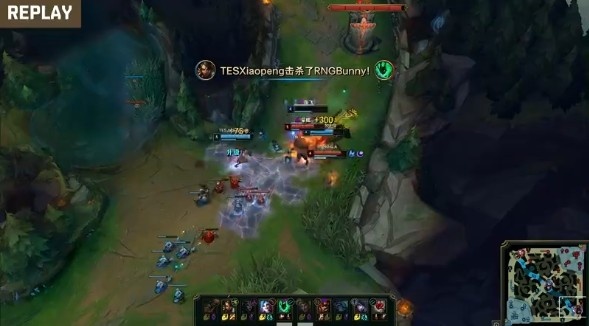 游戏主播|德杯淘汰赛：滔博豹女三路gank盘活局势，TES1-0RNG！