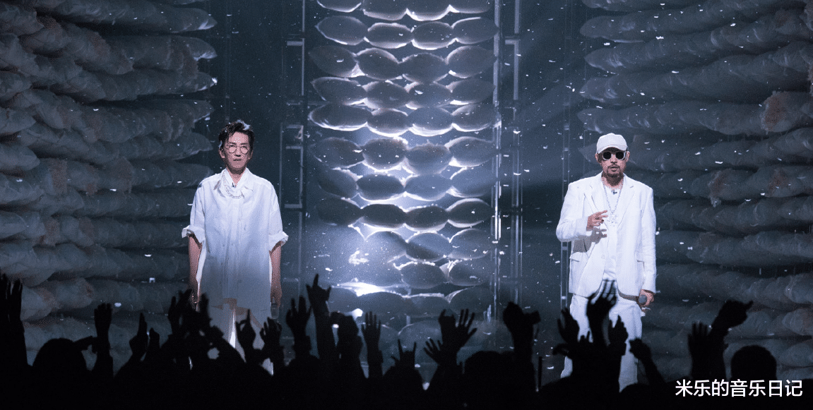 王冰冰|《哥哥》四公双人舞台,林志炫、热狗把这首歌的绝望唱成了动力