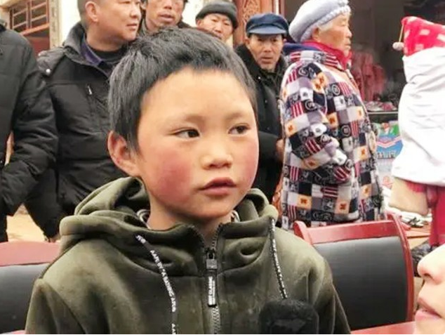 3年前每天走9公里山路上下学,满头冰碴子的王福满,现如今怎么样