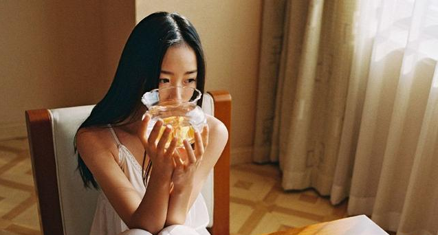 梦缘易八字命理|早年颠沛流离，辰戌丑未俱全的八字，是穷困潦倒还是富贵至极