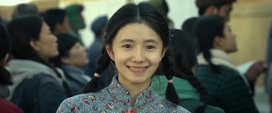 刘浩存|无敌清纯女神刘浩存近况，依旧保持那份雪花般的纯真