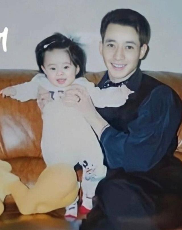 宋智雅|《单身即地狱》宋智雅爆红被指整型？公开爸爸帅照，网看懂：遗传