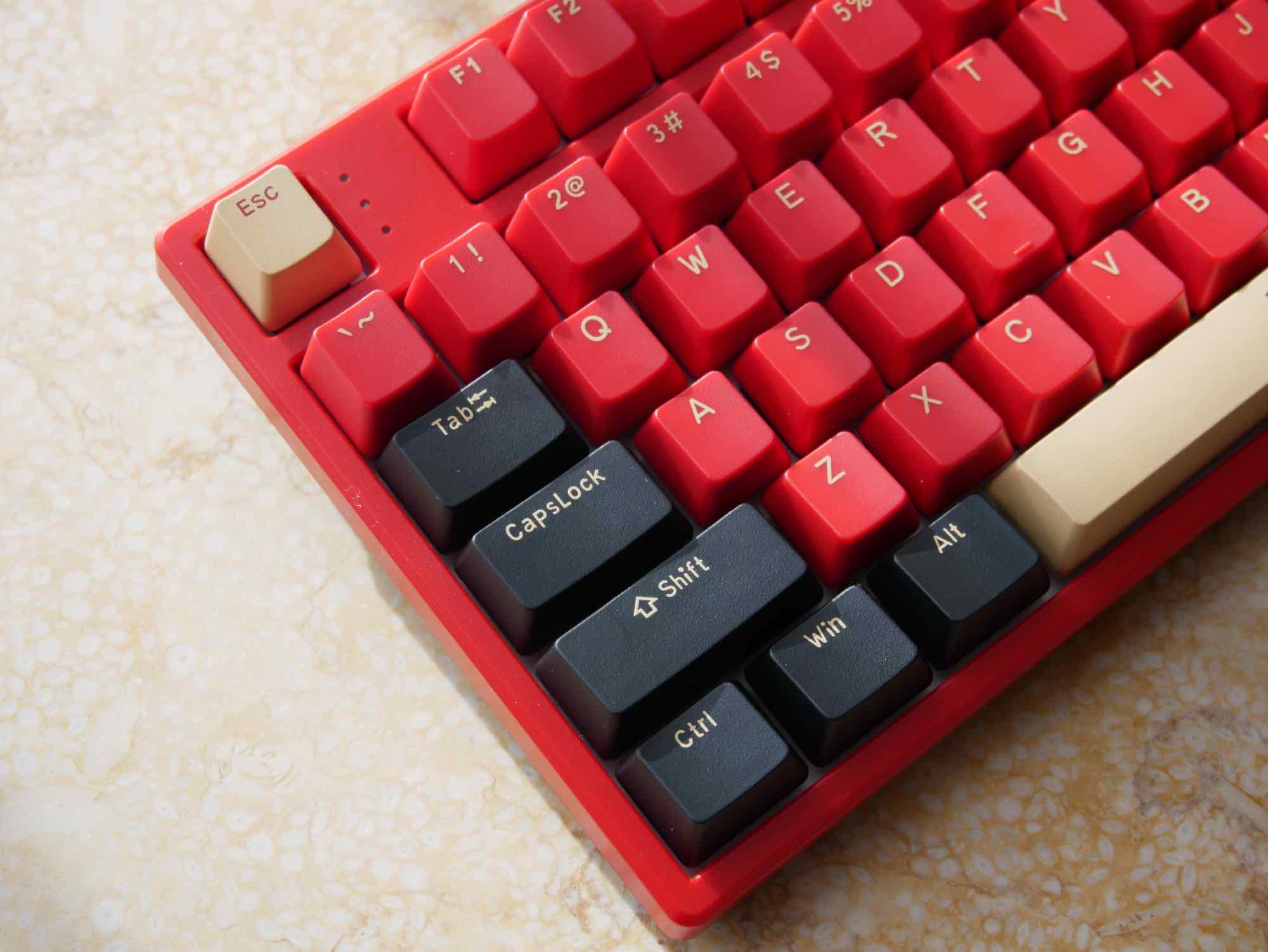 机械键盘|年轻人的第一把法拉利——HELLO GANSS HS87T 机械键盘