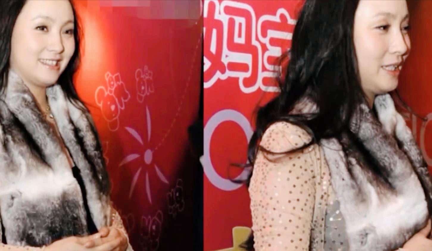 张小斐|张小斐晒冬天保暖长毛披肩,网友怀疑是真皮草,及时发出提醒