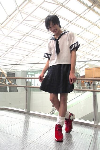 acgn漫评|特利迦奥特曼：男主女装照流出，一身清纯水手服，奥特精神的延续