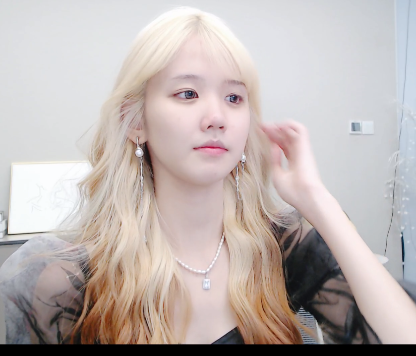 小姐姐|六尾单手SOLO井川里予，放水放到太平洋，COS女装还看到了小姐姐素颜
