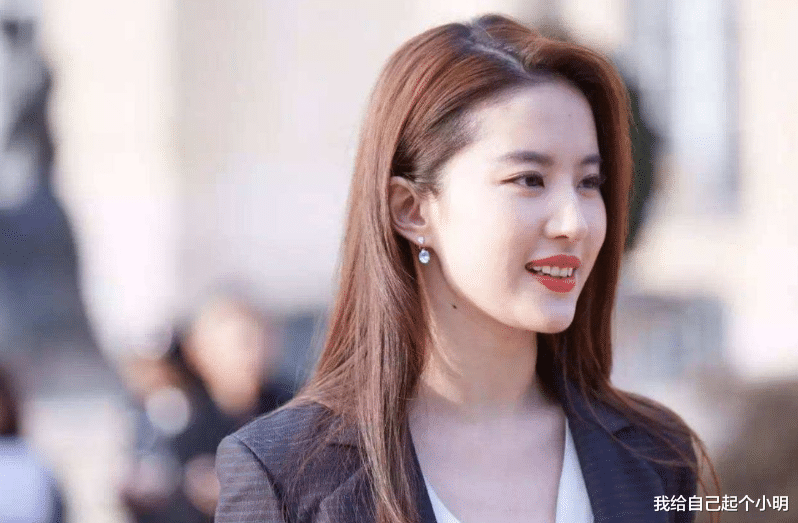 国籍|在中国很火的这三位明星，竟都不是中国籍，太可惜了！