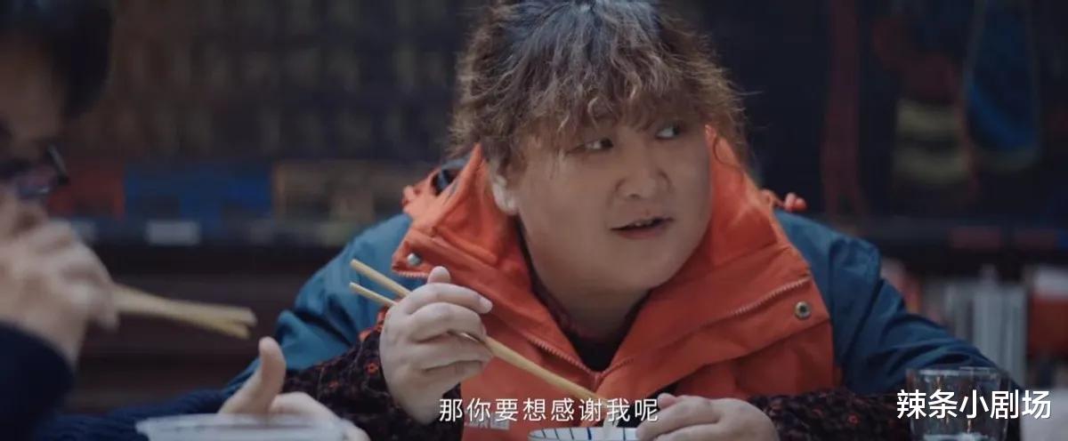 贾玲|贾玲新片破4亿，却遭遇一星差评，网友：这是自己2021看过最烂的电影