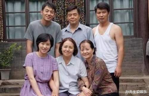 李幼斌|国家一级演员李野萍，出道40多年却不温不火，弟弟是我们熟悉的他