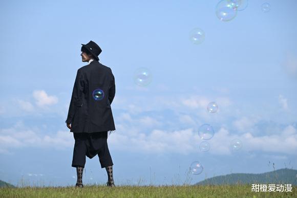 二次元|假面骑士圣刃：特别形态和基础皮套一模一样，省省就是一个亿！