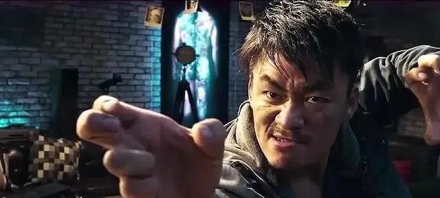 陈德森|7年后再看《一个人的武林》,我终于明白武痴“封于修”输给了谁