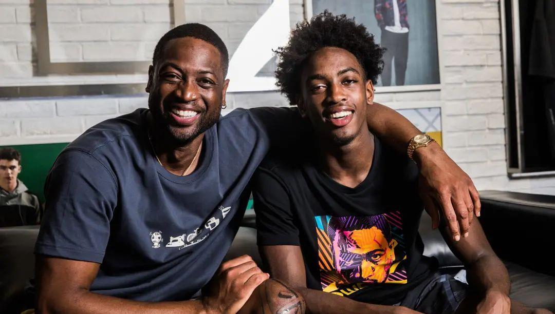 徐丰溪|首轮第10顺位,儿子被爵士选中,韦德喜极而泣