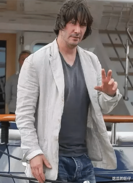 基努·里维斯|奇葩的基努里维斯,单身18年不谈对象,身家过亿却把流浪汉当朋友