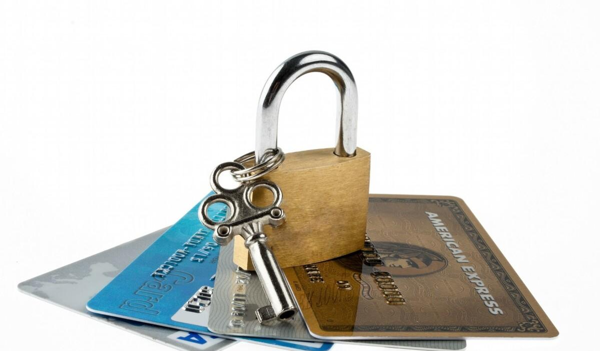 底层逻辑|《底层逻辑》为你揭开真相，你与公司的本质关系，让职场畅通无阻