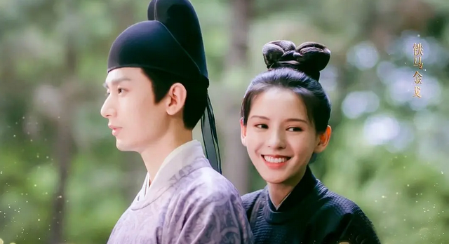 与君歌|又一部收视爆款，口碑实惨，《与君歌》背后为什么变成这样？