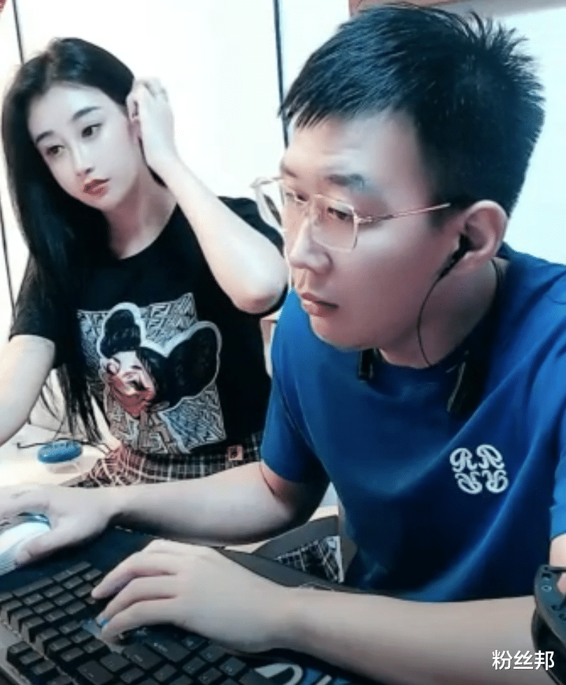 刘一手|YY年度提前退赛的主播，阿哲直言没大哥，刘一手的理由最牵强