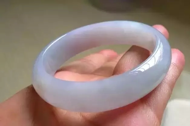 古钱币|翡翠手镯断了怎么办？