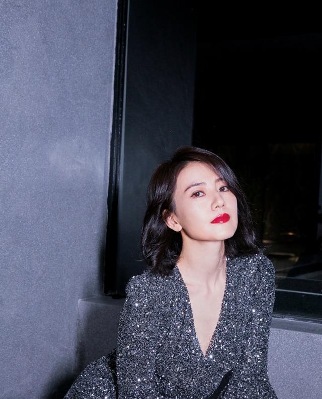 高圆圆|高圆圆带人进组？白百何有戏拍了？张子枫得罪同学？陈飞宇被压戏