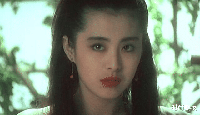 时尚美妆|47岁“牡丹仙子”郭妃丽近照曝光！皮肤好得像20年前，保养有方法