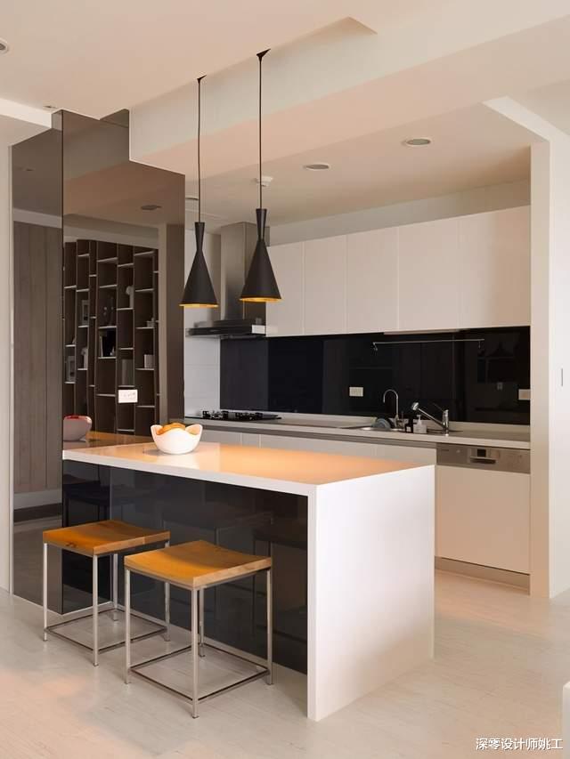 |全靠自己琢磨的120㎡,装修上虽不高级但胜在实用,氛围令人轻松