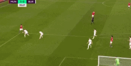 C罗|3-1！英超豪门6场不败，超越热刺，C罗独造两球，主场球迷狂欢