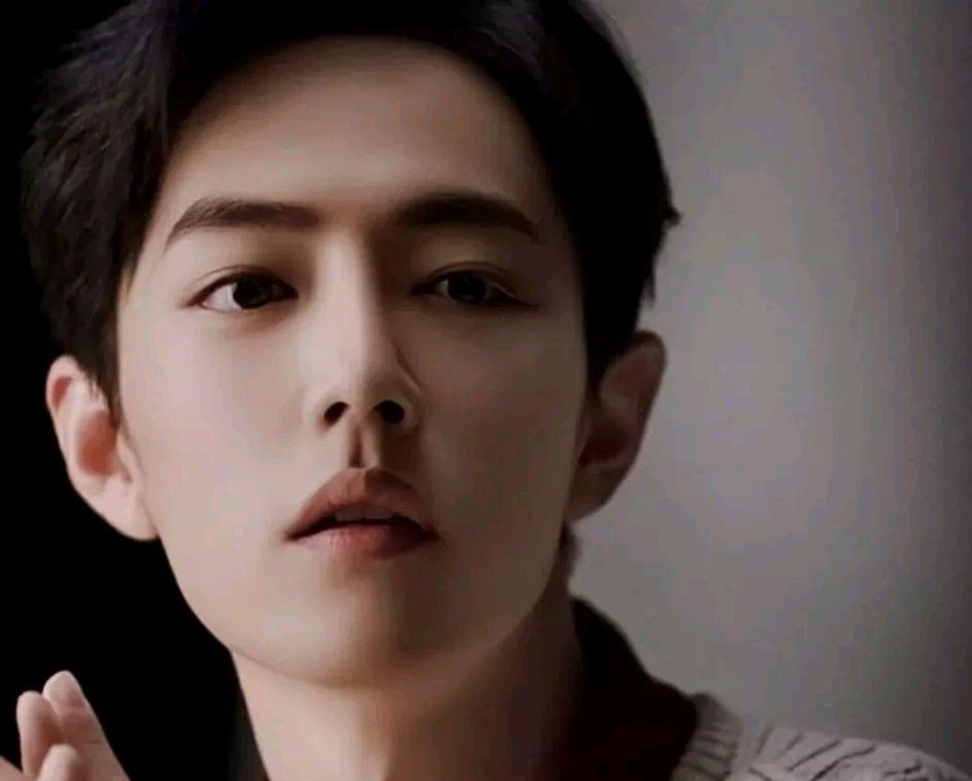 肖战|肖战首谈年龄焦虑，才三十而已，难怪会接年龄跨度大的《那片海》