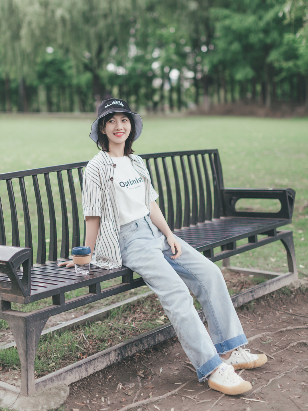 何有强|夏天穿搭没头绪？不妨看看这几组穿搭公式，清新减龄又显气质