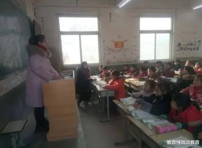 河南|河南某小学请了个农民工教小学生，家长急了，校长无奈：我也不想