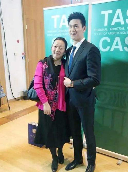 孙杨|孙杨的故事：无证驾驶，22岁就有“私生子”，他并没有那么完美！