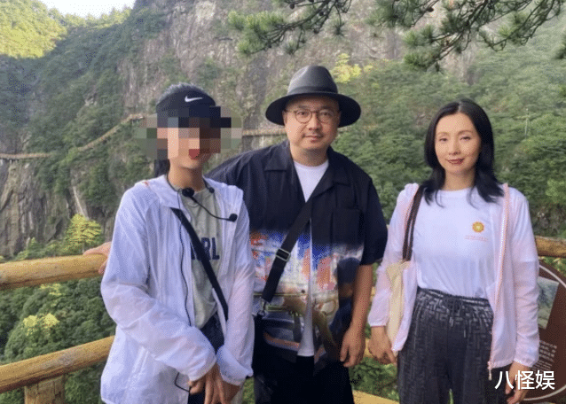 陶虹|徐峥陶虹一起过节，贴心为老婆准备鲜花礼物，结婚18年恩爱如初