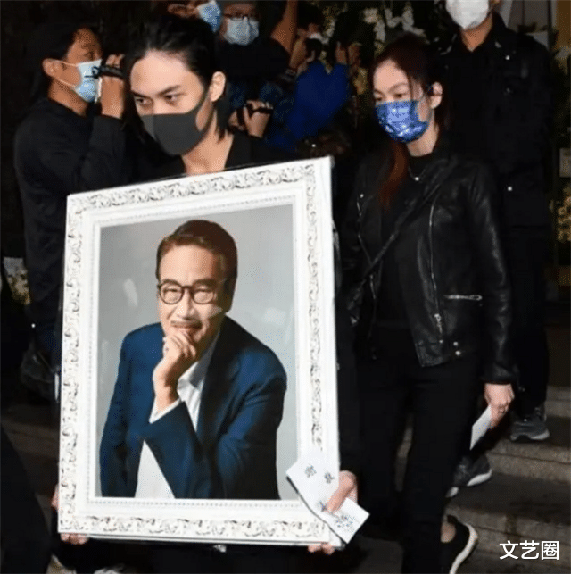 吴孟达|吴孟达遗作曝光！生前录短片隆重介绍老婆和孩子，公开撒狗粮向老婆表白