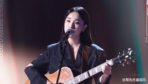 李克勤|《好声音》5强出炉，男选手全部淘汰，李克勤队的2个女生很争气