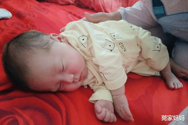 莞家妈妈|晚上哄娃睡觉妈妈有多累？宝爸深夜发表感言：我宁愿加班3个小时
