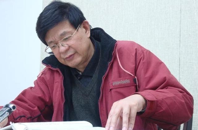 晓雪思考|这字丑吗?何应辉的书法太有个性,被评为丑书家