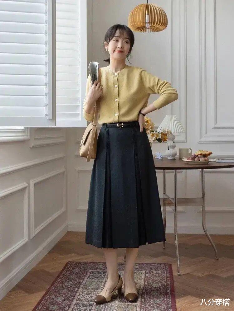 八分穿搭 真正洋气的女人，秋天都借鉴这几组穿搭公式，日常实用又百搭