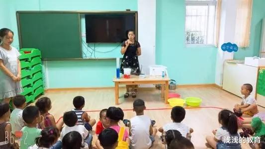 大连90后女教师发表不当言论,受到相应处罚,事件背后暗藏大乌龙