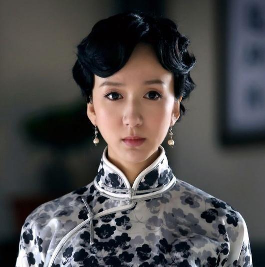 整容|“整容大师”鞠婧祎、“换头美女”陈小纭与真美人的差距一目了然