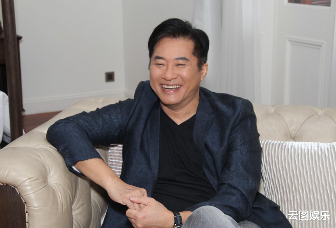 邵仲衡|57岁“丁孝蟹”邵仲衡罕谈家庭,与妻子互留空间,俩儿子长居国外