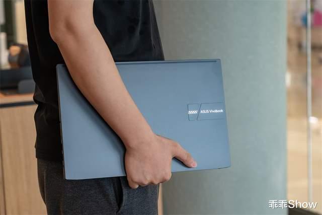 OLED|华硕无畏Pro15 锐龙版体验:可能是目前性价比较高的OLED笔电