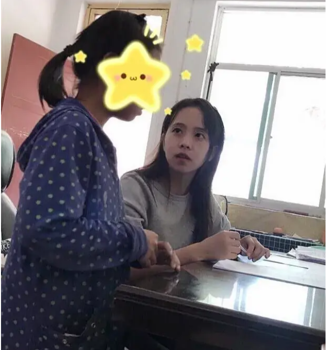 银川|“当代年轻人能懒到什么程度？”床头柜用了两年都没拆封？