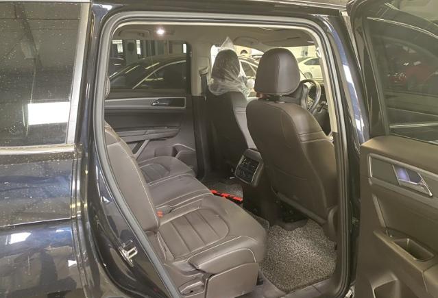 交易 成功男人的标配，女司机看到这台大众，要让着点，很贵