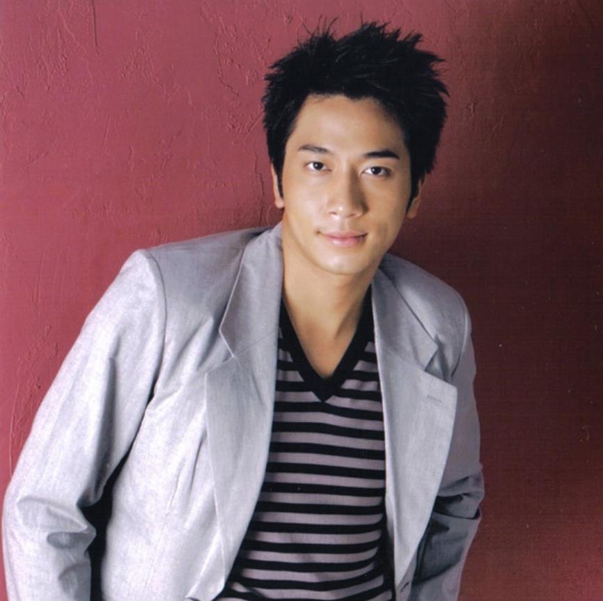 TVB|11位TVB男演员颜值大赏，凸嘴、脸长、皱纹多，不帅也能当男主