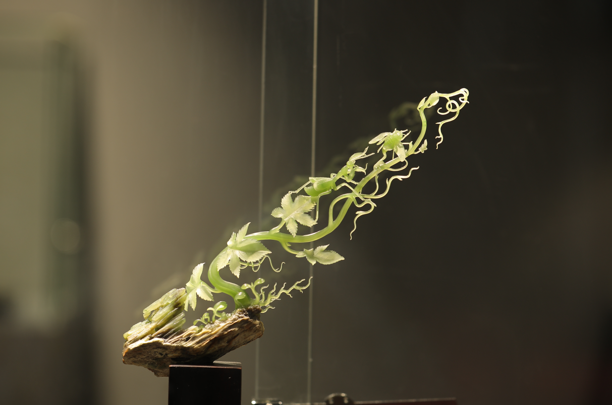 雕刻|籽料原石与雕刻后的籽料，哪个更具体有收藏价值