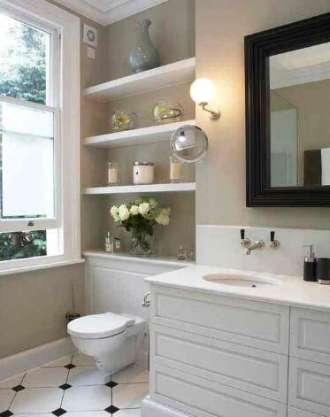 卫生间别再装置物架了，聪明人都在墙上打几个洞，既省钱又实用